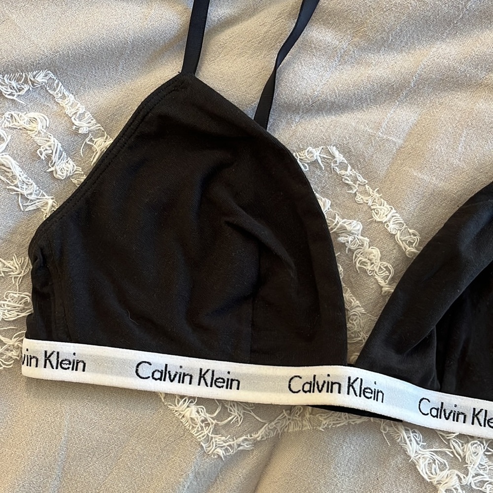 Calvin Klein triangle bralette - Picture 2 of 3